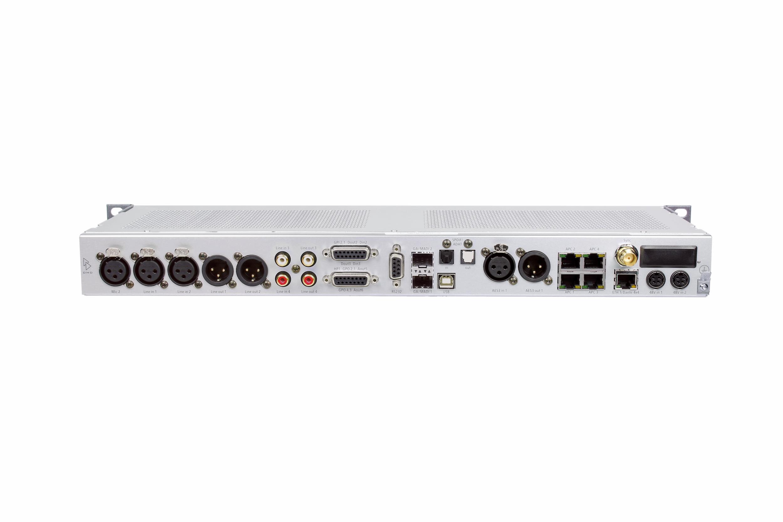 XS2 IO core 52 1830 rear